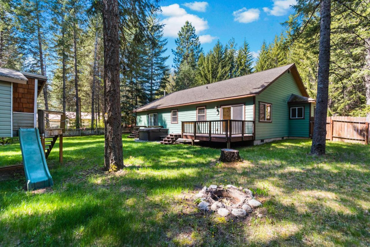 Wooded Wonder Villa Sandpoint Exteriör bild